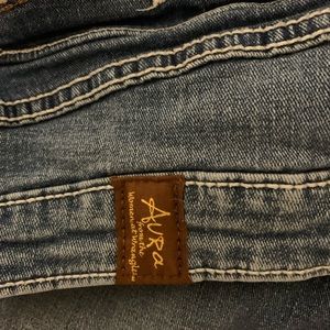 Aura wrangler jeans